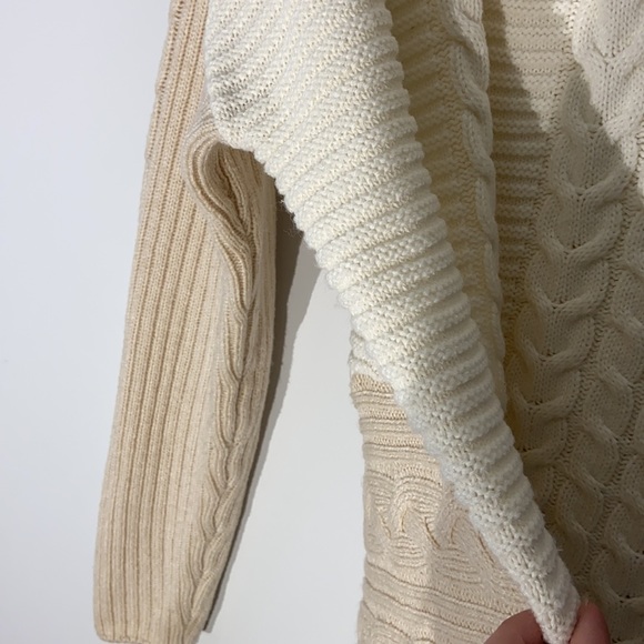 Colour Block Knit Crewneck Sweater - Picture 5 of 13